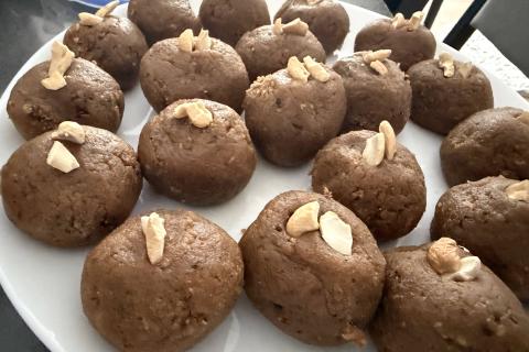 👑 Royal Nutty Laddu, Pro Max!😋