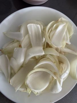 Onions cut in large pieces